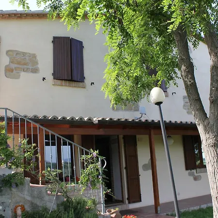 Летний дом Agriturismo La Valle Del Vento Urbino Урбино