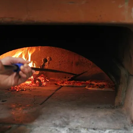 Agriturismo La Valle Del Vento Urbino Летний дом
