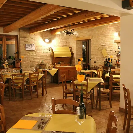 Agriturismo La Valle Del Vento Urbino Летний дом *